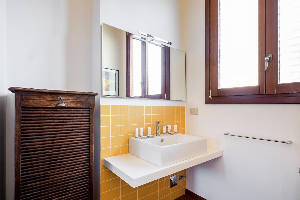 A Pochi Passi Dalla Finestrella Di Via Piella By Wonderful Italy Apartman Bologna Kültér fotó